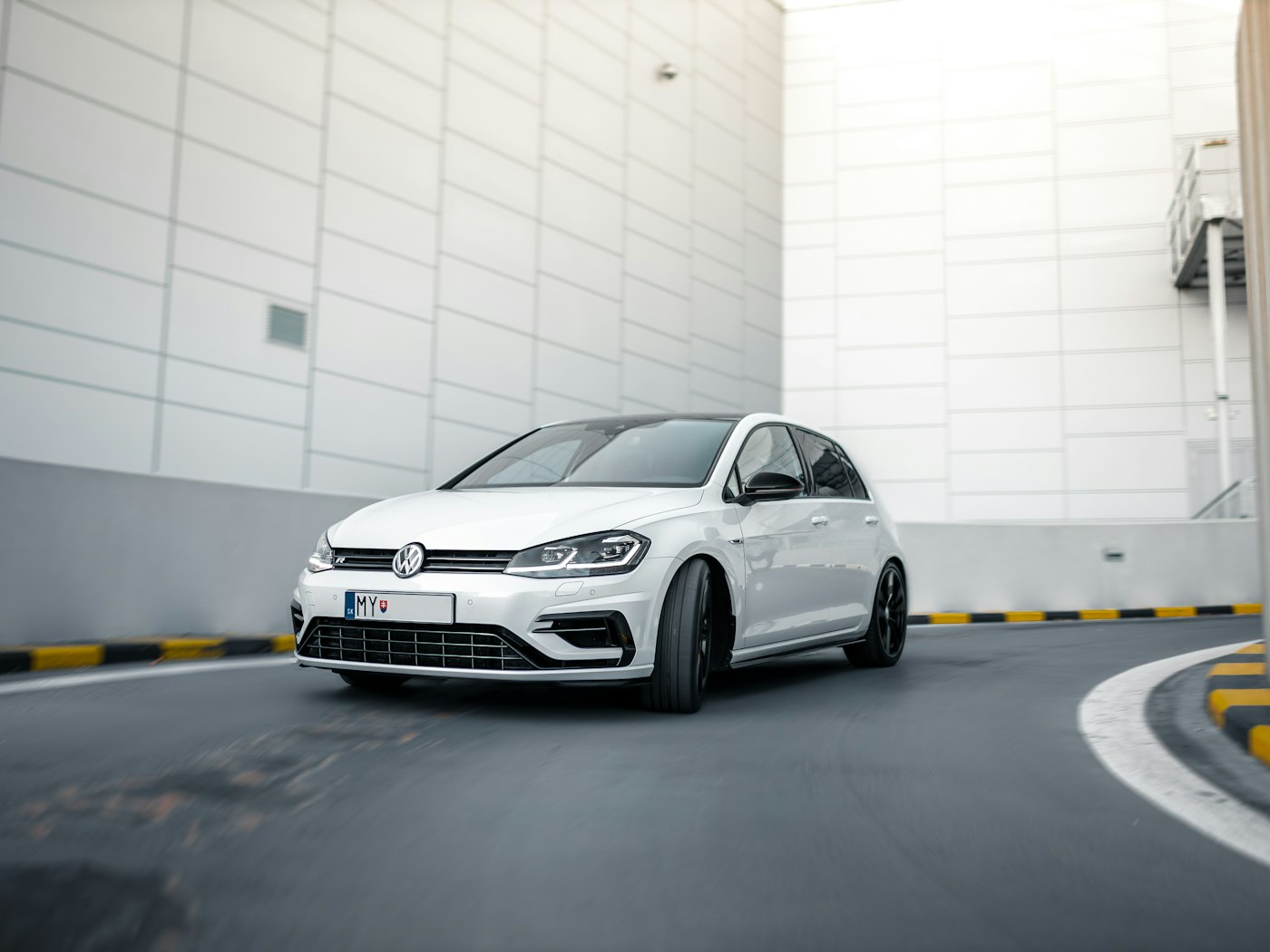 Volkswagen Golf alb